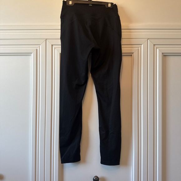 Victoria secret leggings - Picture 2 of 3